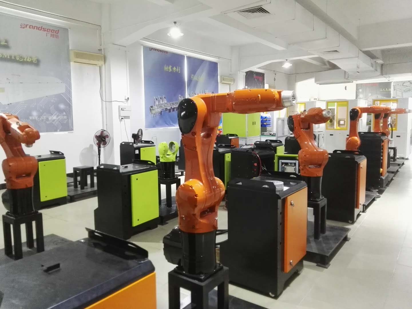 松乐工业机器人研发生产流程